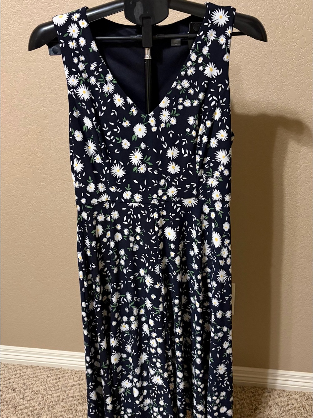 Tommy Hilfiger -Navy Daisies Sleeveless V-Neck Dress